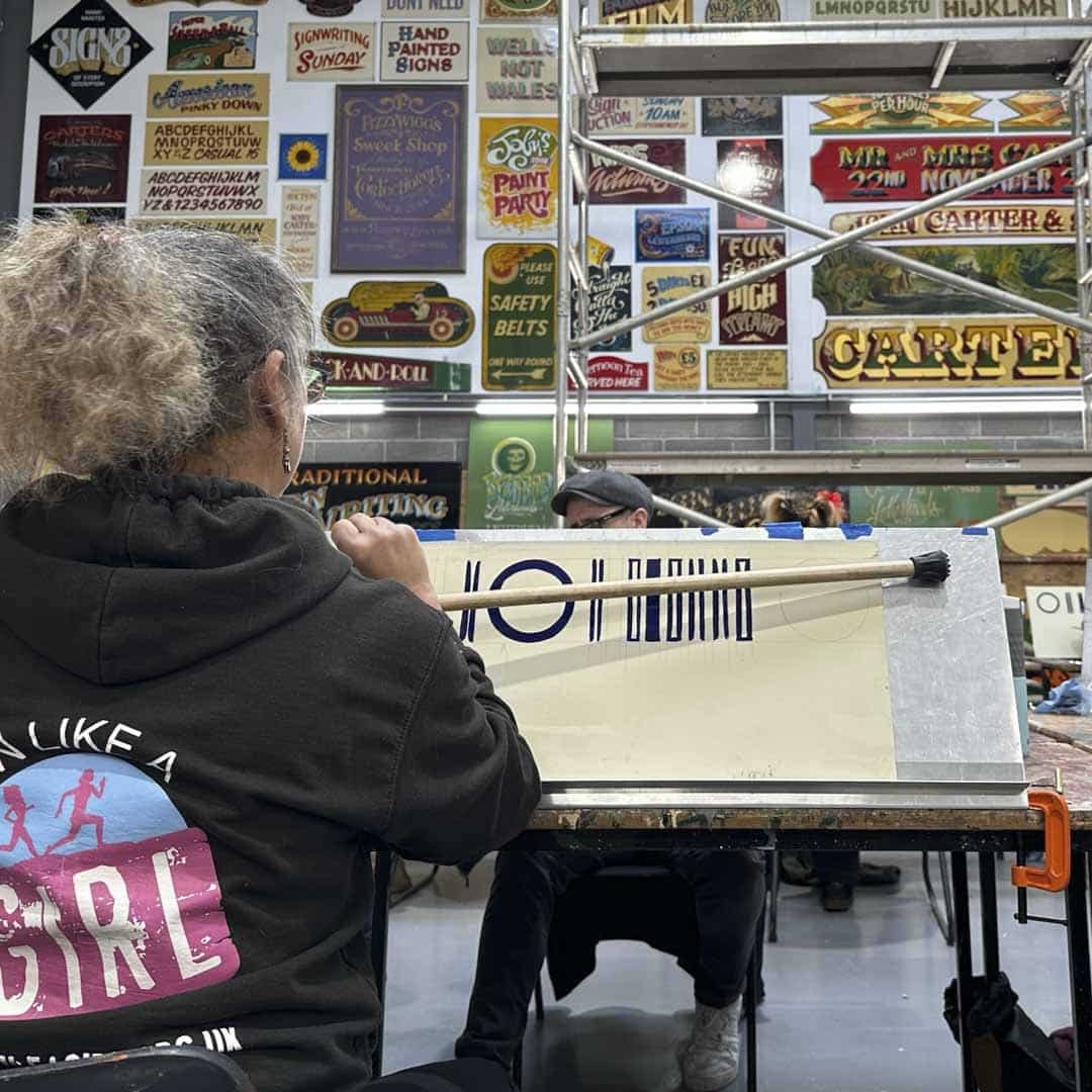 Signwriting Easel & Clamps