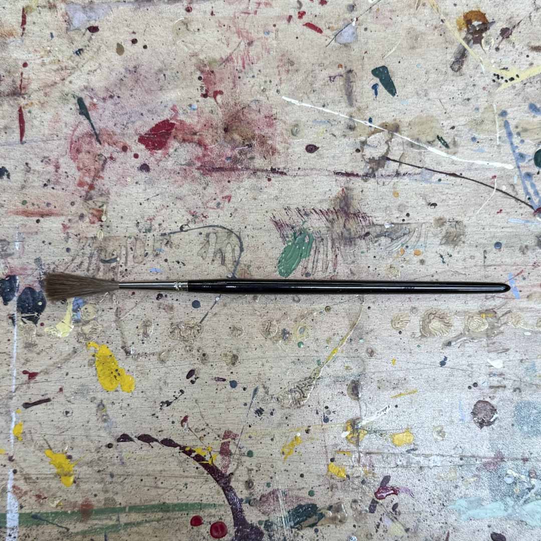 Chisel edged signwriting brush 06