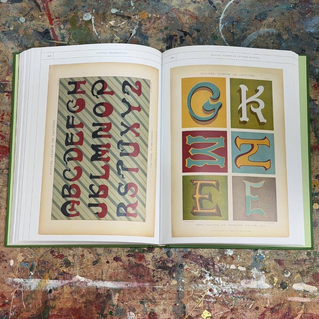 Lettres Décoratives: A Century of French Sign Painters’ Alphabets