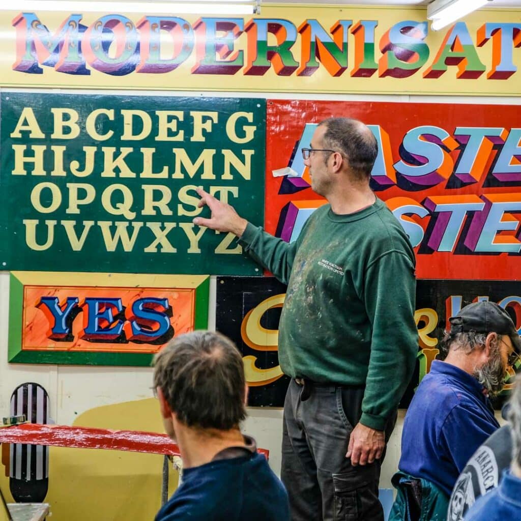 Joby Carter signwriting courses