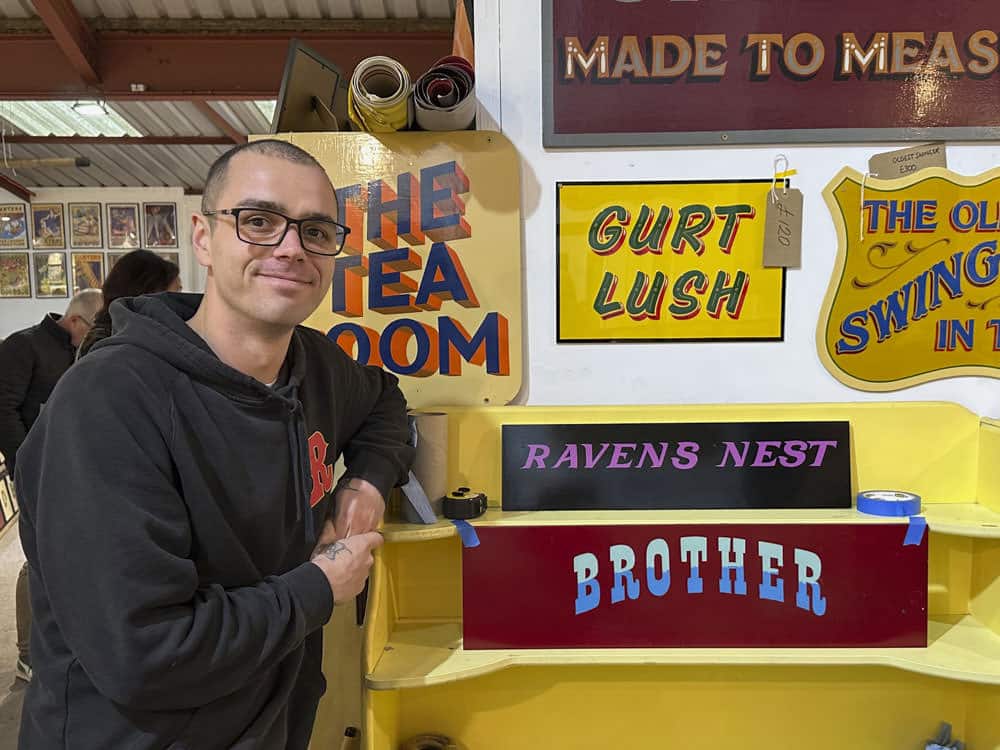 Sam Earl Hollis, Joby Carters second apprentice